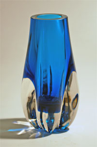 Whitefriars Glass. F368